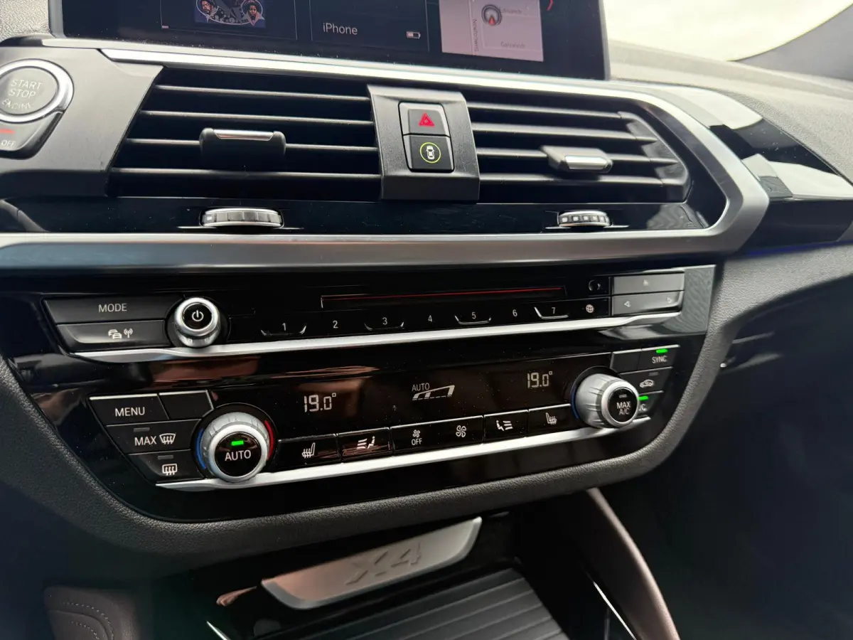 xDrive20i High Executive | 1E EIGENAAR | 3/6/12MND GARANTIE | LED | DAB | CRUISE | TREKHAAK | NAVI | LEDER | HEAD-UP |