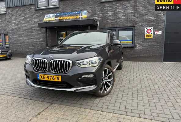 xDrive20i High Executive | 1E EIGENAAR | 3/6/12MND GARANTIE | LED | DAB | CRUISE | TREKHAAK | NAVI | LEDER | HEAD-UP |