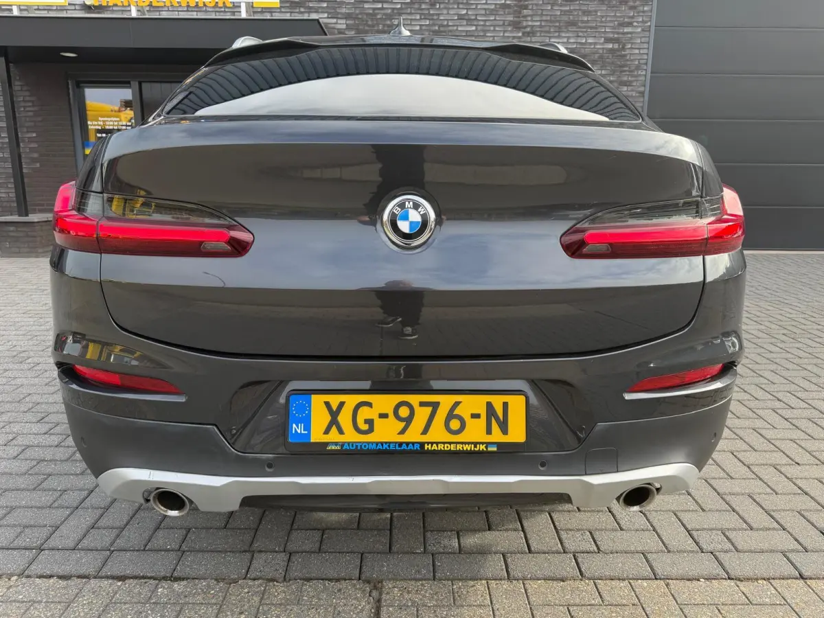 xDrive20i High Executive | 1E EIGENAAR | 3/6/12MND GARANTIE | LED | DAB | CRUISE | TREKHAAK | NAVI | LEDER | HEAD-UP |