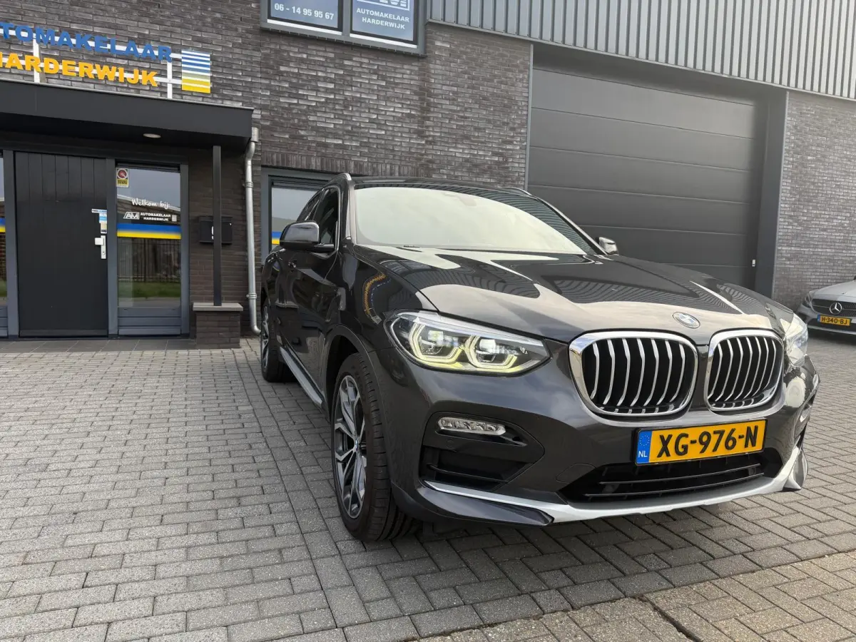 xDrive20i High Executive | 1E EIGENAAR | 3/6/12MND GARANTIE | LED | DAB | CRUISE | TREKHAAK | NAVI | LEDER | HEAD-UP |