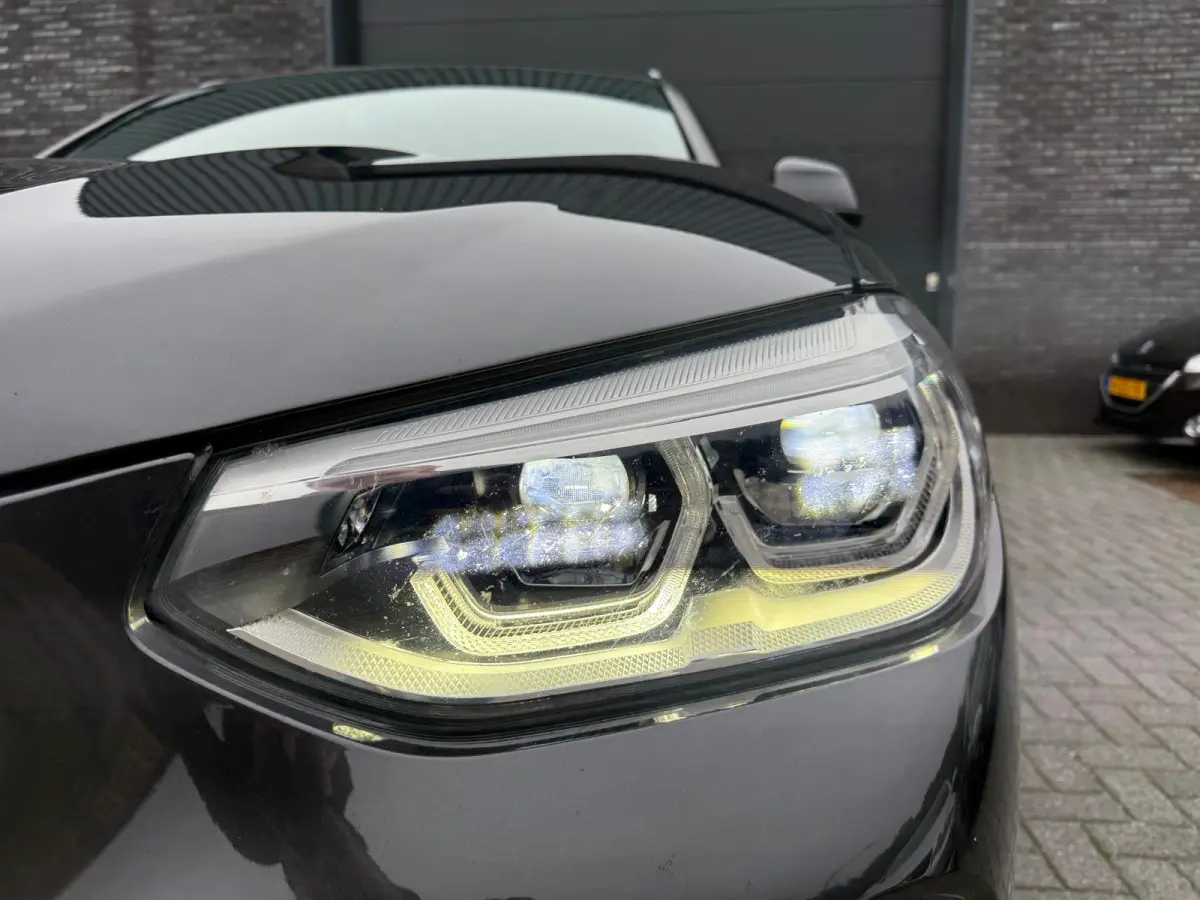 xDrive20i High Executive | 1E EIGENAAR | 3/6/12MND GARANTIE | LED | DAB | CRUISE | TREKHAAK | NAVI | LEDER | HEAD-UP |