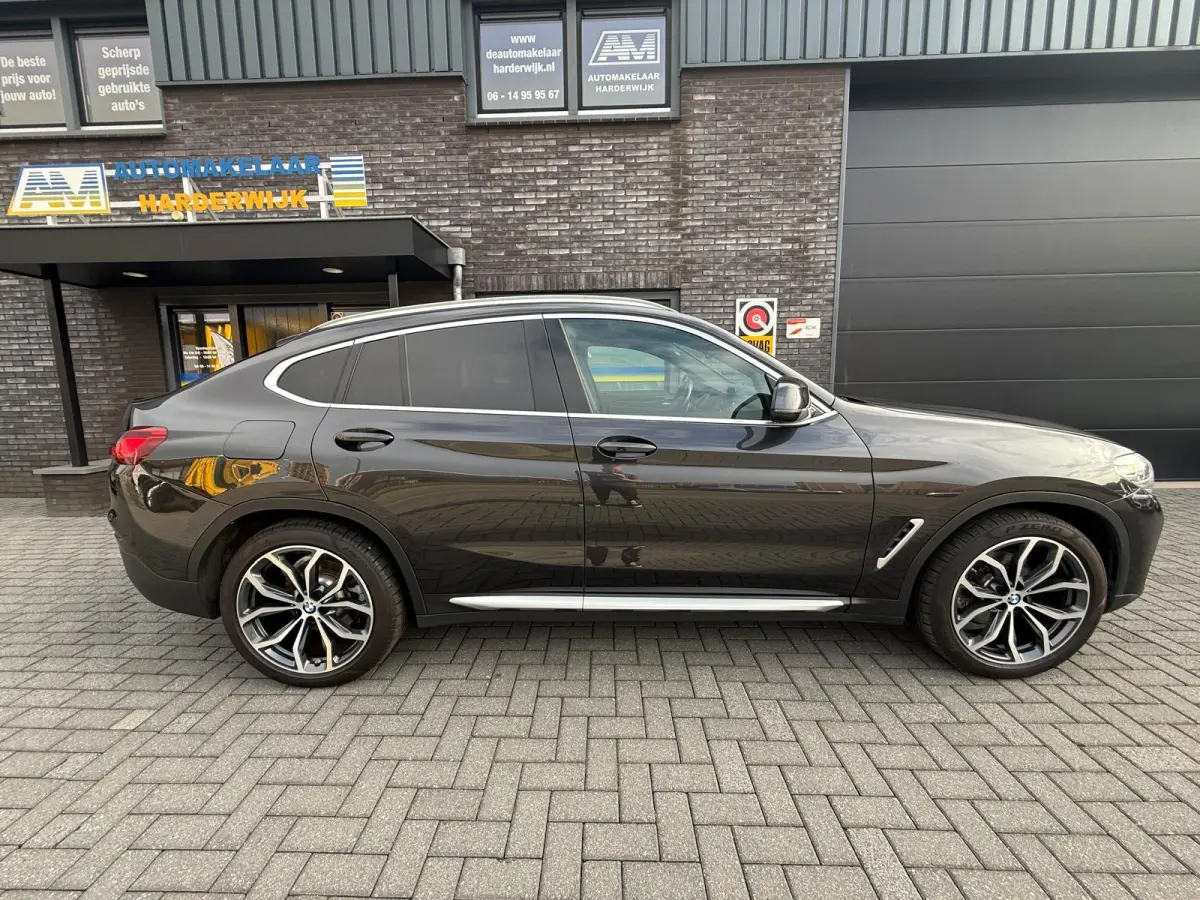 xDrive20i High Executive | 1E EIGENAAR | 3/6/12MND GARANTIE | LED | DAB | CRUISE | TREKHAAK | NAVI | LEDER | HEAD-UP |