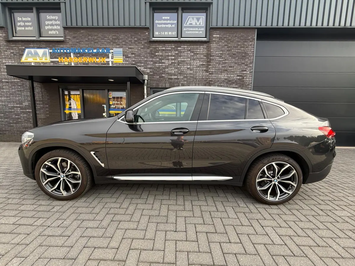 xDrive20i High Executive | 1E EIGENAAR | 3/6/12MND GARANTIE | LED | DAB | CRUISE | TREKHAAK | NAVI | LEDER | HEAD-UP |