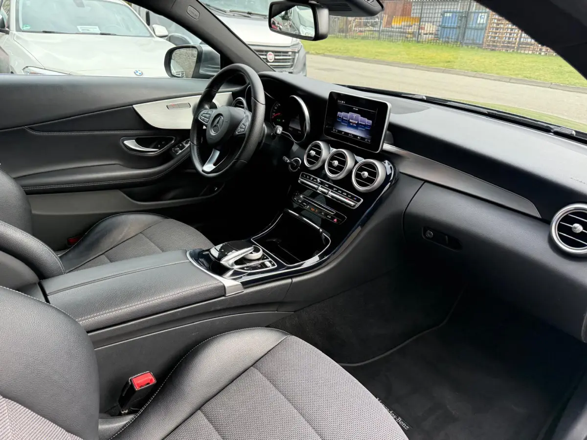 220 d Edition 1 | 1E EIGENAAR | 3/6/12MND GARANTIE | 360 CAMERA | AUTOMAAT | CRUISE | AIRCO | LED | LMV |