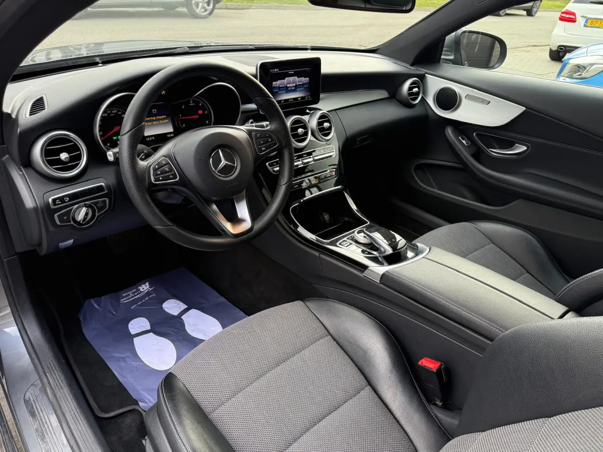 220 d Edition 1 | 1E EIGENAAR | 3/6/12MND GARANTIE | 360 CAMERA | AUTOMAAT | CRUISE | AIRCO | LED | LMV |