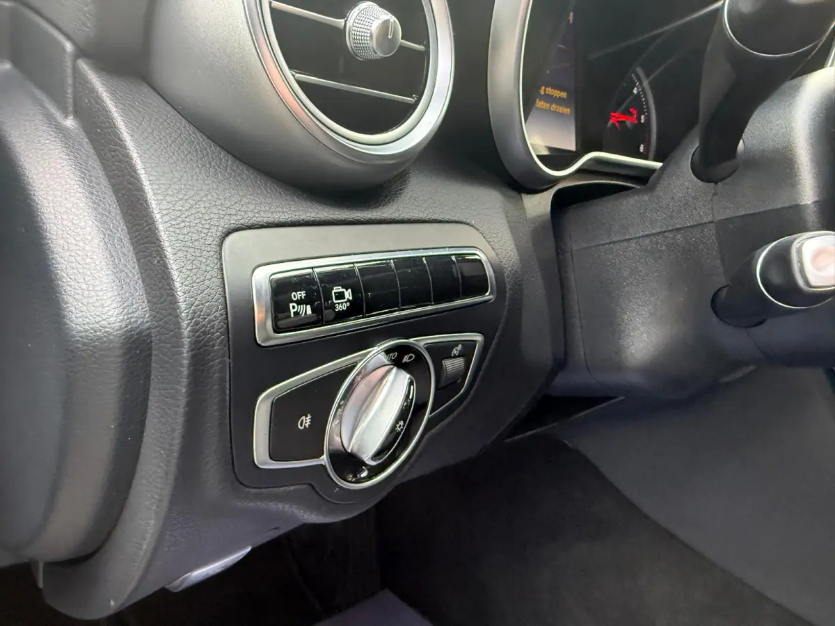 220 d Edition 1 | 1E EIGENAAR | 3/6/12MND GARANTIE | 360 CAMERA | AUTOMAAT | CRUISE | AIRCO | LED | LMV |