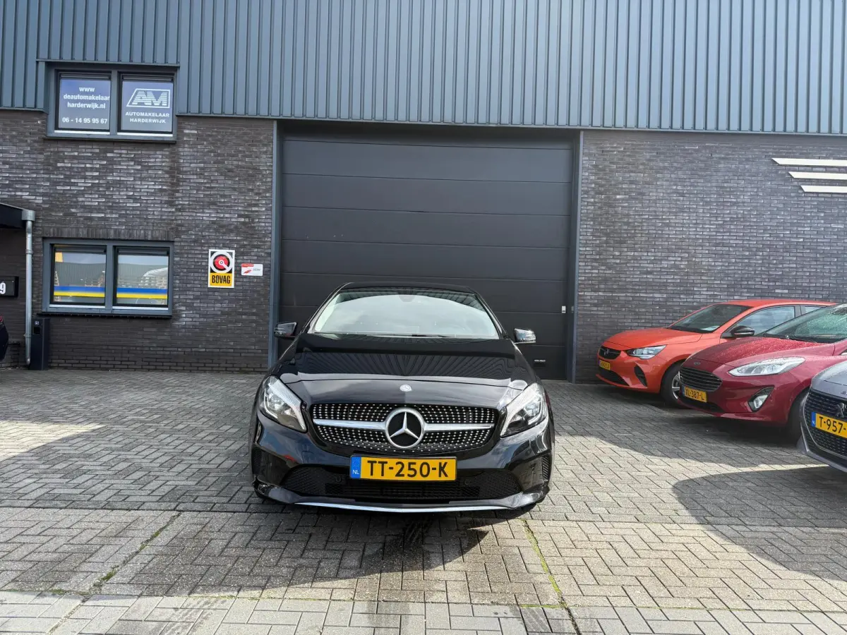 160 AMG Night Edition | 1E EIGENAAR | 12MND GARANTIE | LED | CRUISE | NAVI | BLUETOOTH | TREKHAAK |