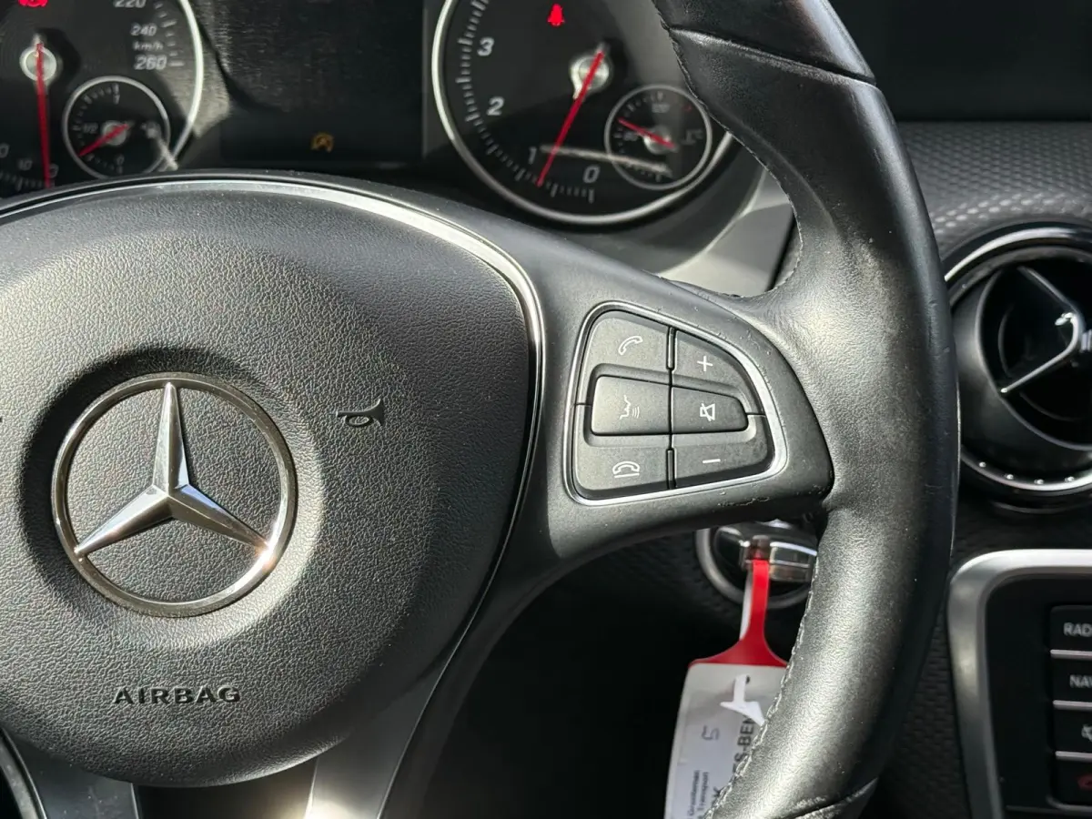 160 AMG Night Edition | 1E EIGENAAR | 12MND GARANTIE | LED | CRUISE | NAVI | BLUETOOTH | TREKHAAK |