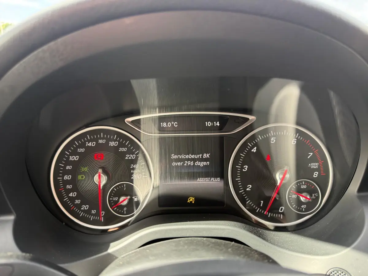 160 AMG Night Edition | 1E EIGENAAR | 12MND GARANTIE | LED | CRUISE | NAVI | BLUETOOTH | TREKHAAK |