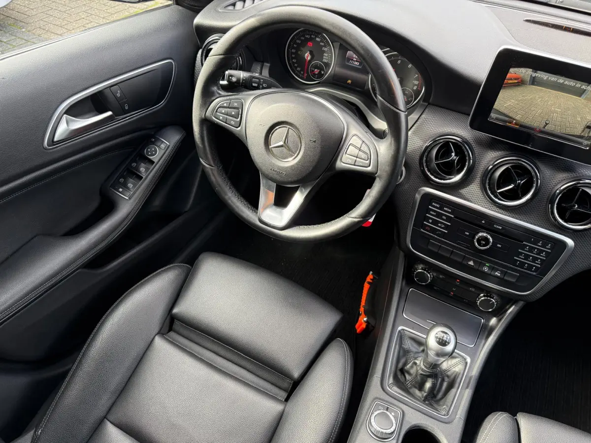 160 AMG Night Edition | 1E EIGENAAR | 12MND GARANTIE | LED | CRUISE | NAVI | BLUETOOTH | TREKHAAK |