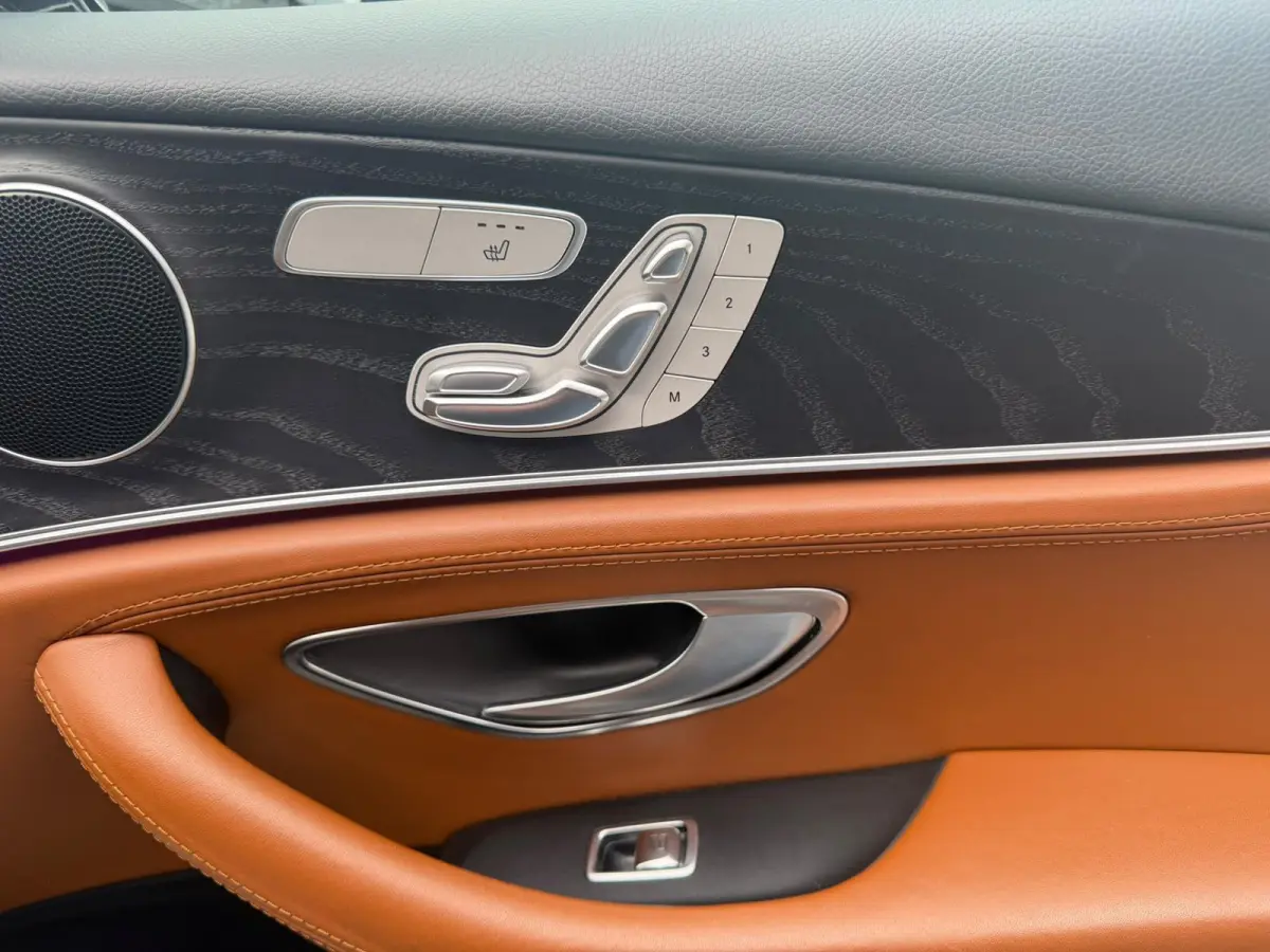 200 Premium 3/6/12 MND GARANTIE  | AUTOMAAT | NIEUWE APK | LEDER | PDC | NAVI | CRUISE |