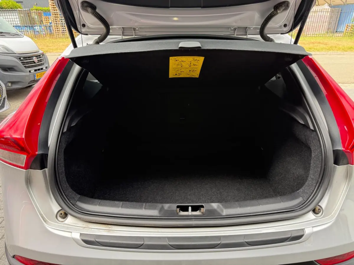 1.5 T3 Summum | 2E EIGENAAR | 3/6 of 12 MND GARANTIE | PANO DAK | CAMERA | NAVI | MEMORY |