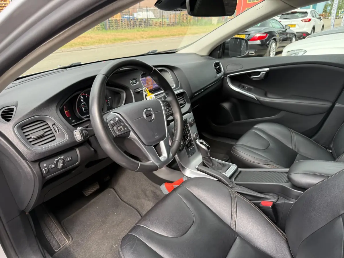 1.5 T3 Summum | 2E EIGENAAR | 3/6 of 12 MND GARANTIE | PANO DAK | CAMERA | NAVI | MEMORY |