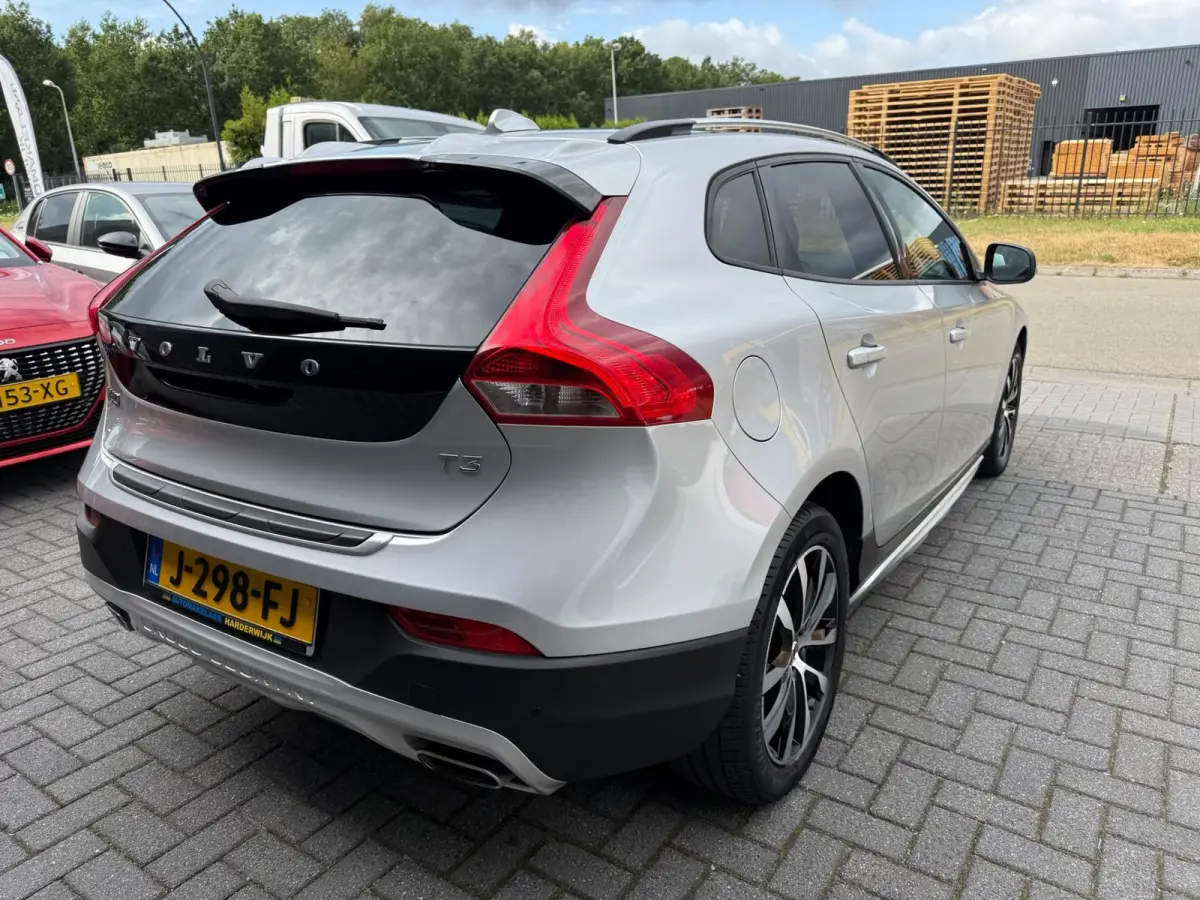 1.5 T3 Summum | 2E EIGENAAR | 3/6 of 12 MND GARANTIE | PANO DAK | CAMERA | NAVI | MEMORY |