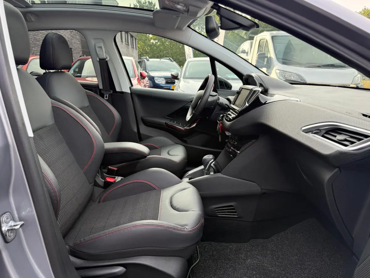 1.2 110PK GT-Line | 1E EIGENAAR | 3/6/12 MND GARANTIE | AUTOMAAT | PANO | NAVI | CARPLAY | CRUISE | LMV |
