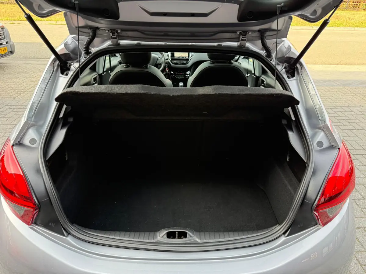 1.2 110PK GT-Line | 1E EIGENAAR | 3/6/12 MND GARANTIE | AUTOMAAT | PANO | NAVI | CARPLAY | CRUISE | LMV |