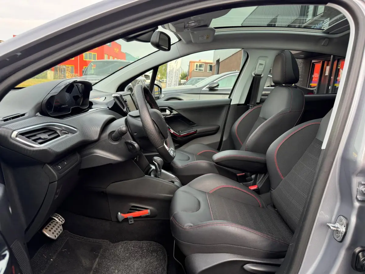 1.2 110PK GT-Line | 1E EIGENAAR | 3/6/12 MND GARANTIE | AUTOMAAT | PANO | NAVI | CARPLAY | CRUISE | LMV |