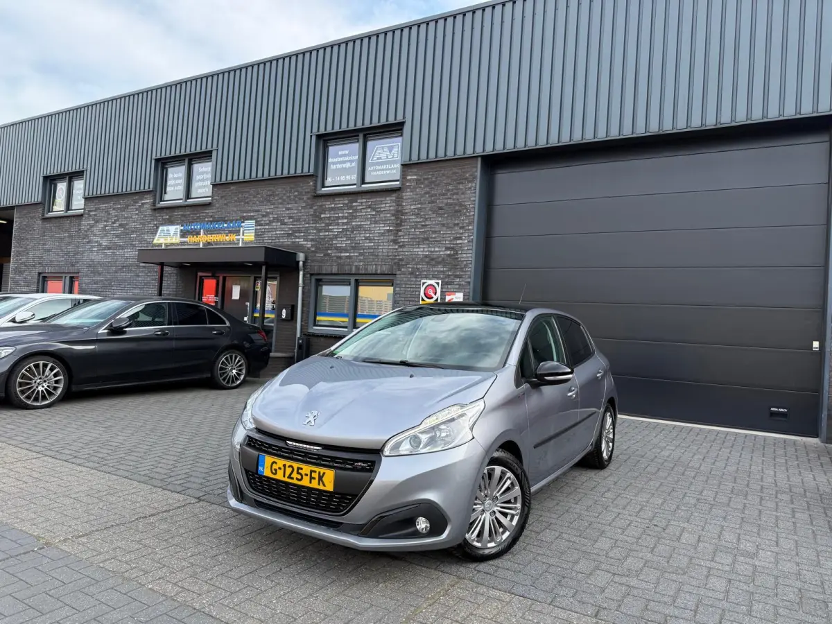 1.2 110PK GT-Line | 1E EIGENAAR | 3/6/12 MND GARANTIE | AUTOMAAT | PANO | NAVI | CARPLAY | CRUISE | LMV |