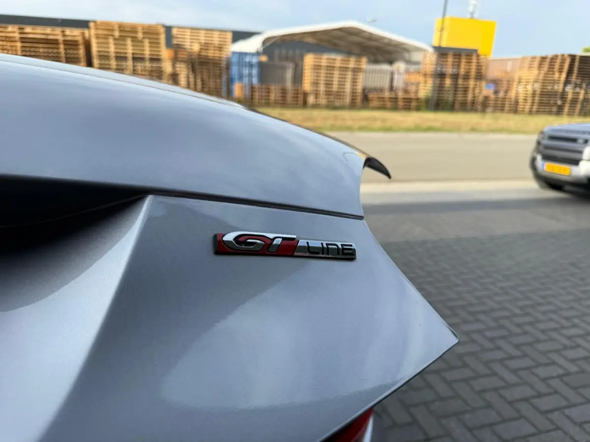 1.2 110PK GT-Line | 1E EIGENAAR | 3/6/12 MND GARANTIE | AUTOMAAT | PANO | NAVI | CARPLAY | CRUISE | LMV |
