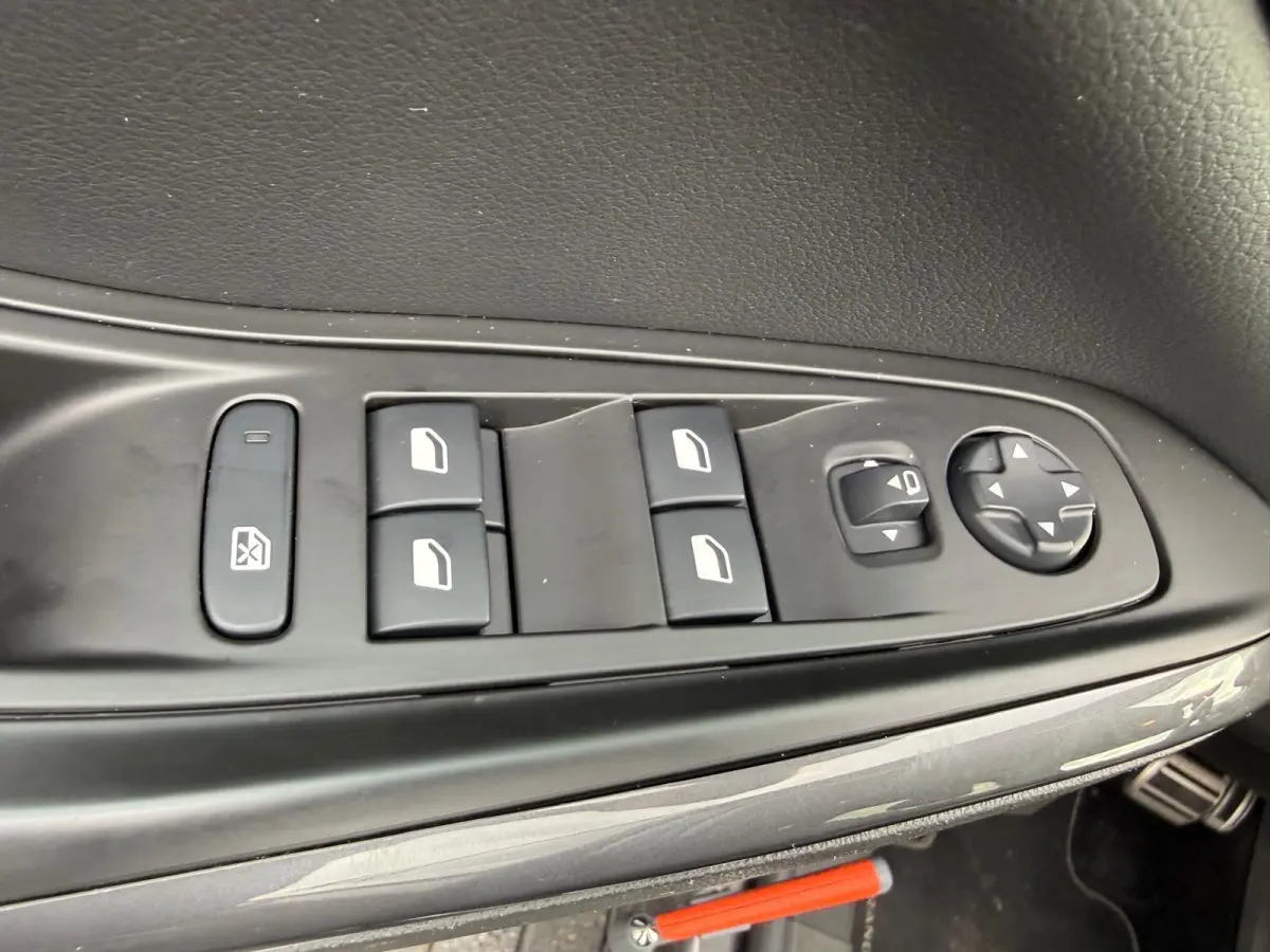 1.6 Turbo Hybrid Elegance | 1E EIGENAAR | 3/6/12MND GARANTIE | AUTOMAAT | CARPLAY | LED | CRUISE |