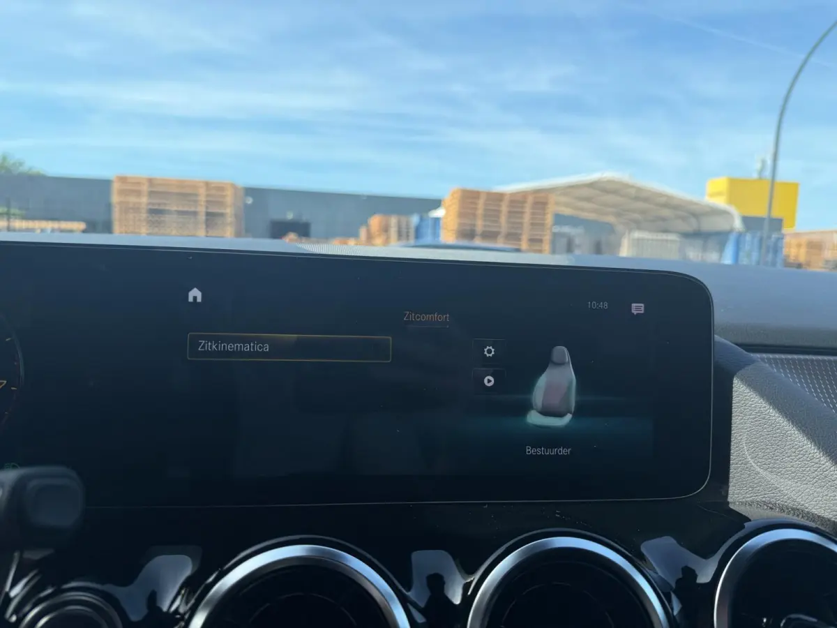 200 Business Solution Luxury | 1E EIGENAAR | 3/6/12MND GARANTIE | AUTOMAAT | LED | CRUISE | DAB | NAVI | CARPLAY | TREKHAAK |