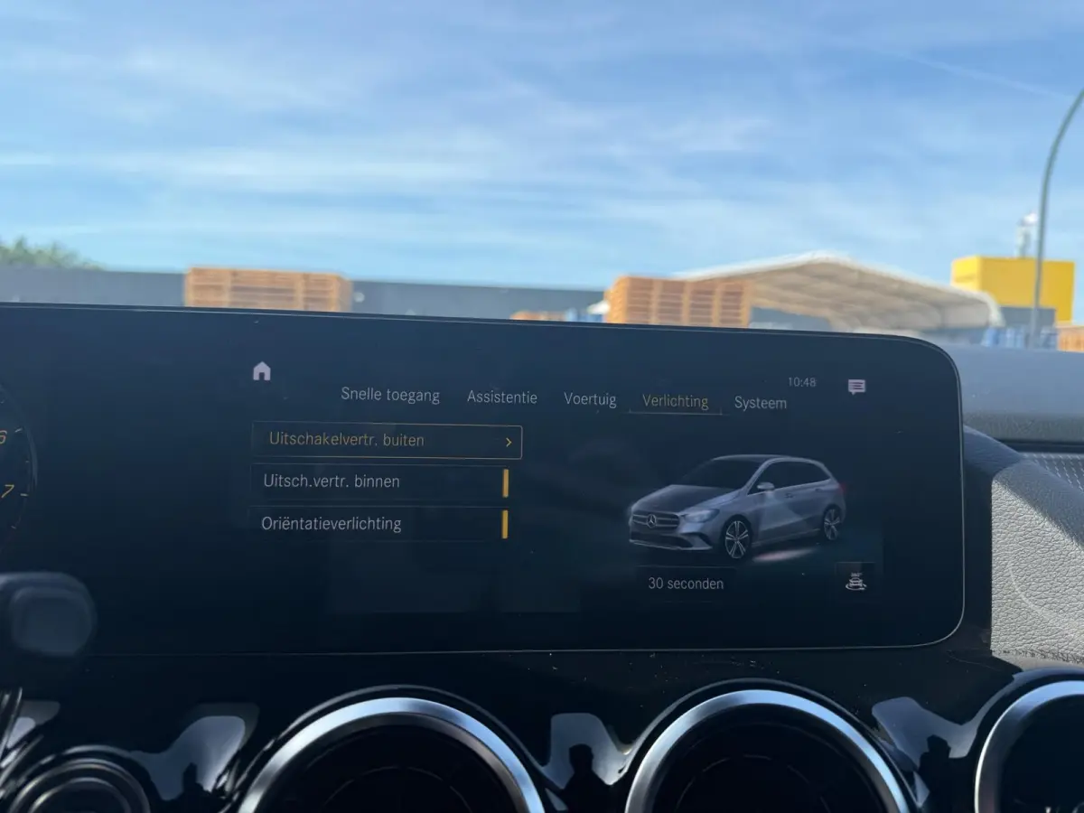 200 Business Solution Luxury | 1E EIGENAAR | 3/6/12MND GARANTIE | AUTOMAAT | LED | CRUISE | DAB | NAVI | CARPLAY | TREKHAAK |