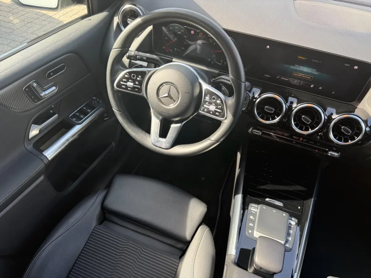 200 Business Solution Luxury | 1E EIGENAAR | 3/6/12MND GARANTIE | AUTOMAAT | LED | CRUISE | DAB | NAVI | CARPLAY | TREKHAAK |