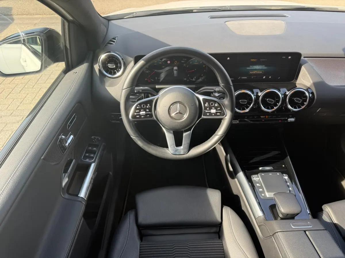 200 Business Solution Luxury | 1E EIGENAAR | 3/6/12MND GARANTIE | AUTOMAAT | LED | CRUISE | DAB | NAVI | CARPLAY | TREKHAAK |