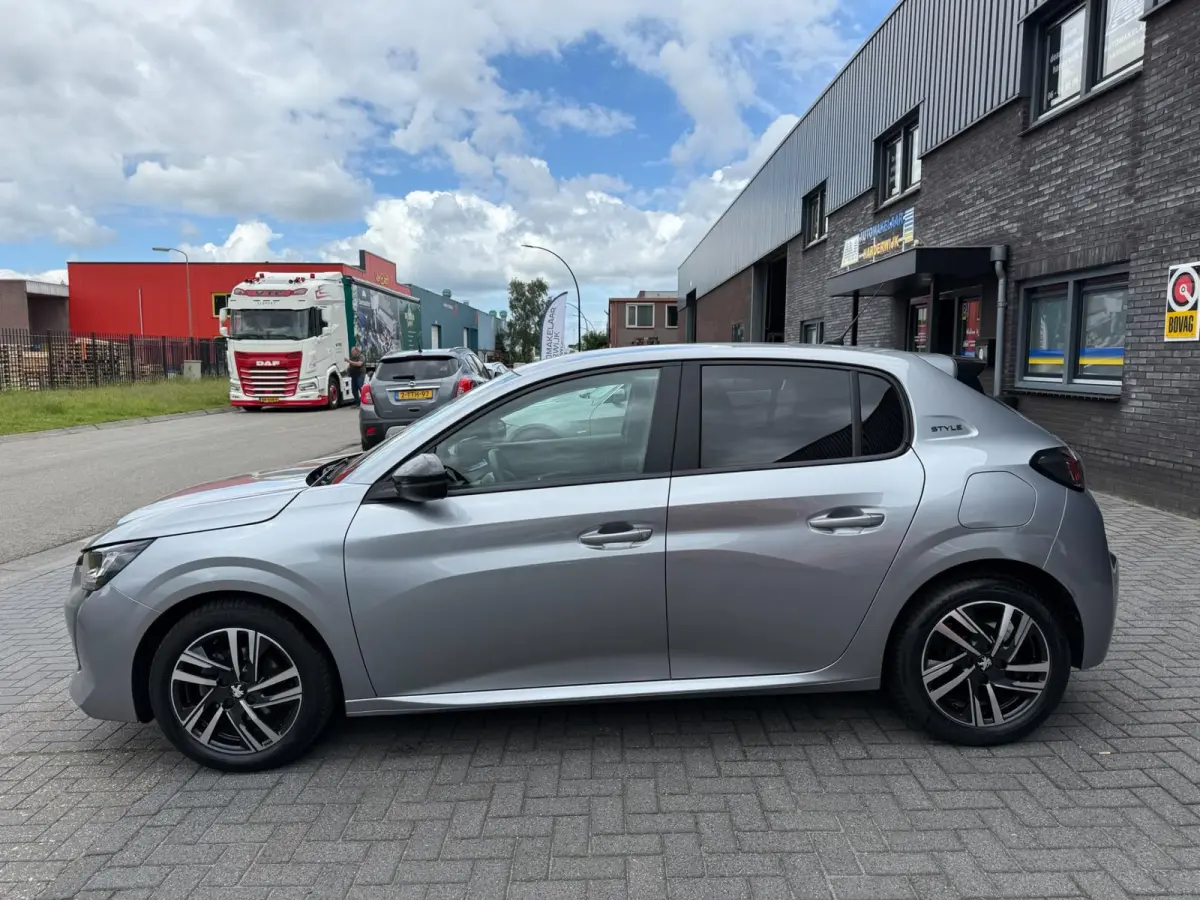 75PK Style | 1E EIGENAAR | 3/6/12MND GARANTIE| LED | CARPLAY | NAVI | CRUISE | CLIMA | LMV |