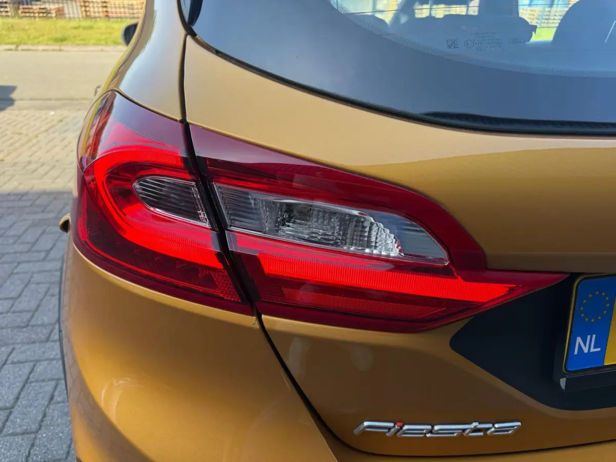 1.0 EcoBoost Active First Edition | 2E EIGENAAR | 3/6/12MND GARANTIE | AIRCO | CRUISE | DAB | CARPLAY | TREKHAAK | NAVI |