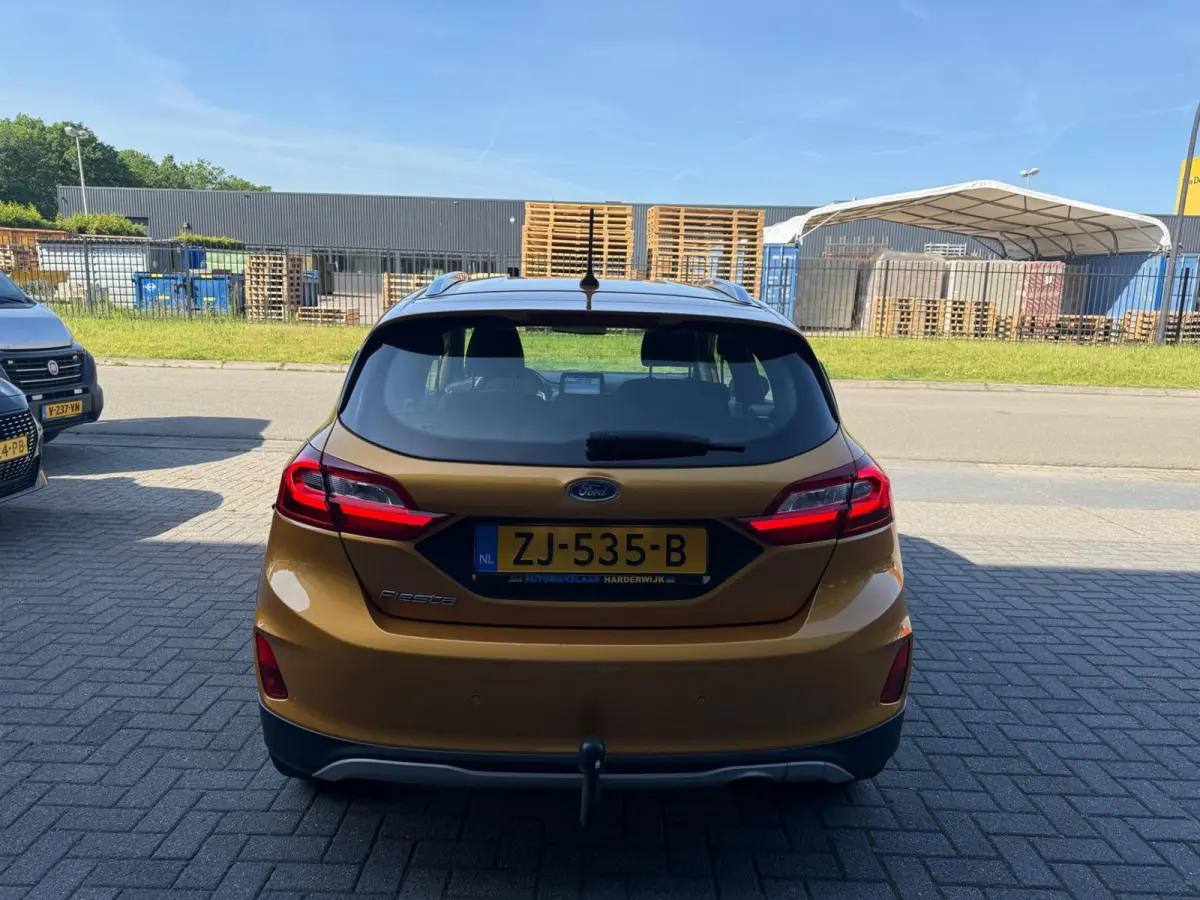 1.0 EcoBoost Active First Edition | 2E EIGENAAR | 3/6/12MND GARANTIE | AIRCO | CRUISE | DAB | CARPLAY | TREKHAAK | NAVI |