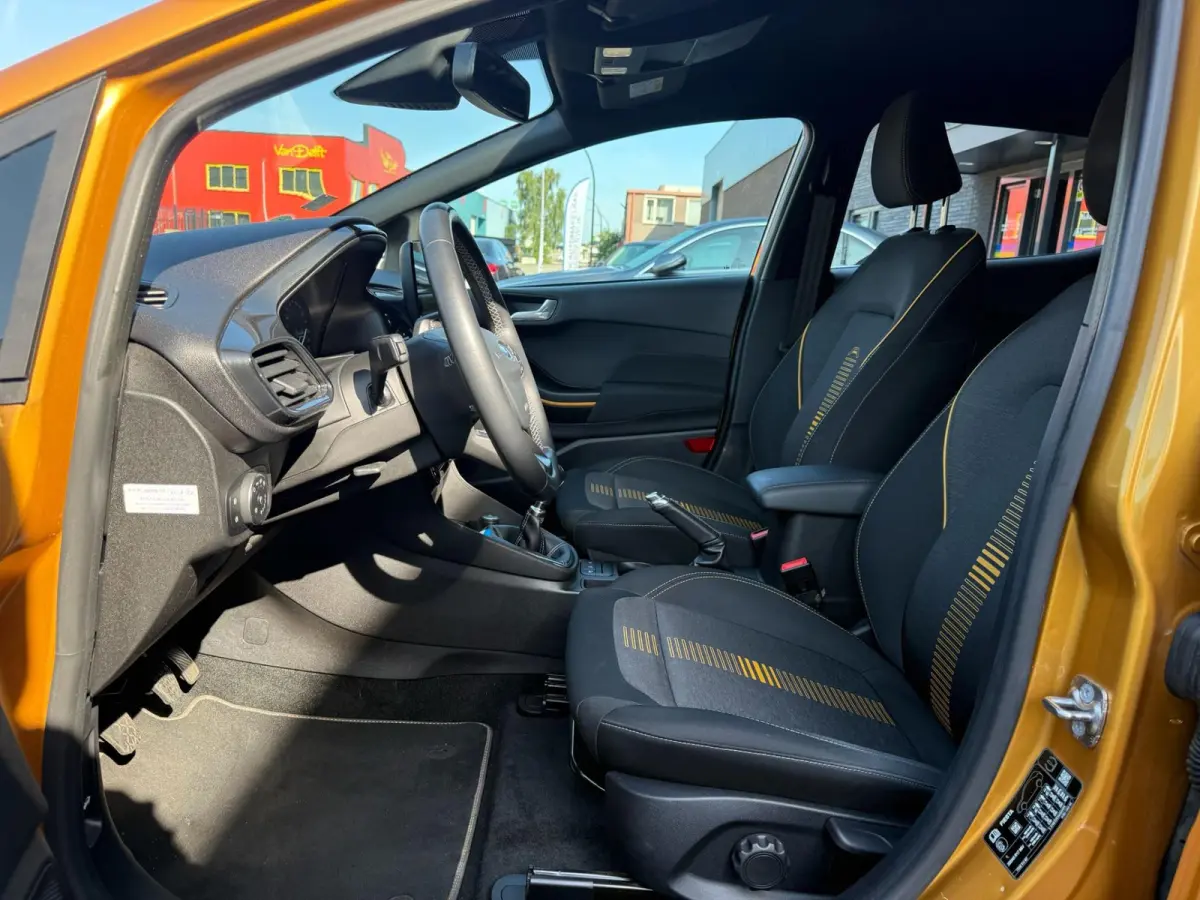 1.0 EcoBoost Active First Edition | 2E EIGENAAR | 3/6/12MND GARANTIE | AIRCO | CRUISE | DAB | CARPLAY | TREKHAAK | NAVI |