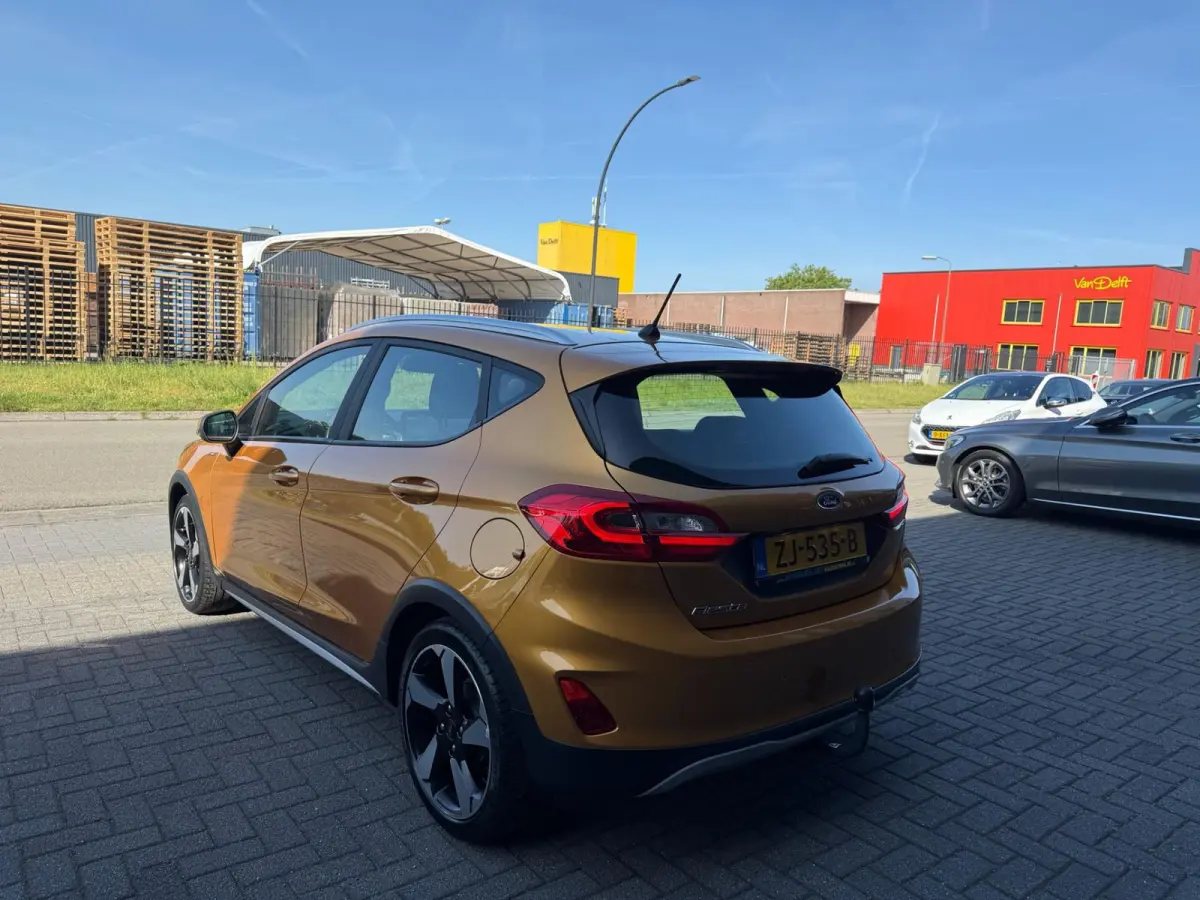 1.0 EcoBoost Active First Edition | 2E EIGENAAR | 3/6/12MND GARANTIE | AIRCO | CRUISE | DAB | CARPLAY | TREKHAAK | NAVI |