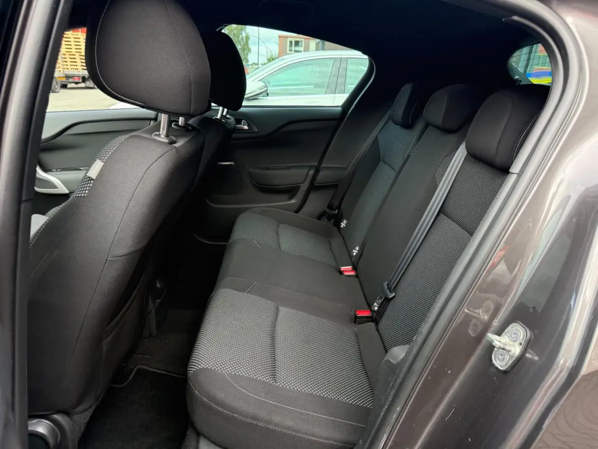 1.2 130PK Chic | 1E EIGENAAR | 3/6/12 MND GARANTIE | CLIMA | CARPLAY | CRUISE | LMV |