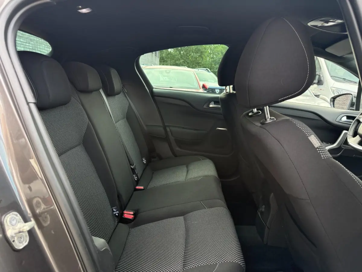 1.2 130PK Chic | 1E EIGENAAR | 3/6/12 MND GARANTIE | CLIMA | CARPLAY | CRUISE | LMV |