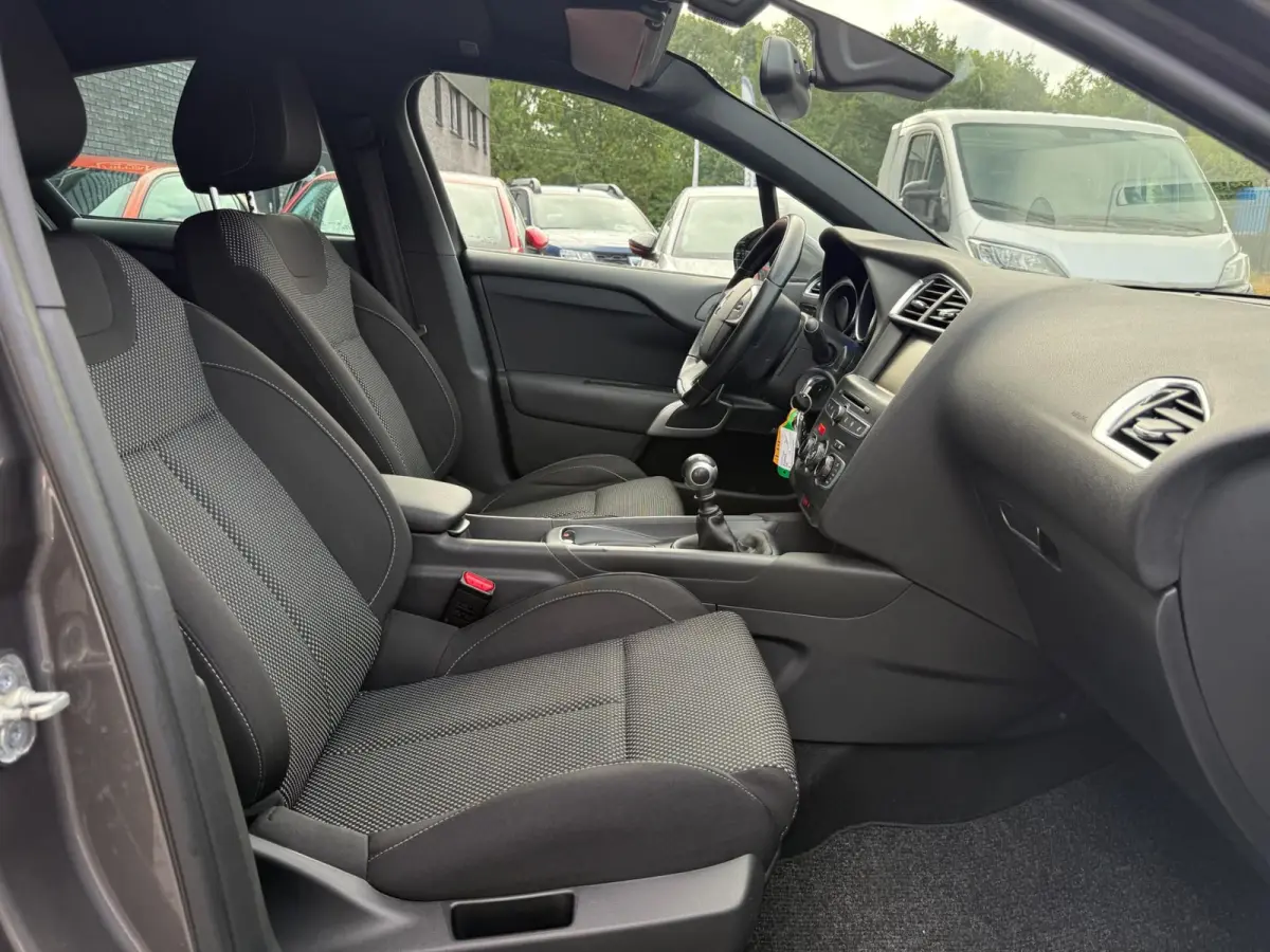 1.2 130PK Chic | 1E EIGENAAR | 3/6/12 MND GARANTIE | CLIMA | CARPLAY | CRUISE | LMV |