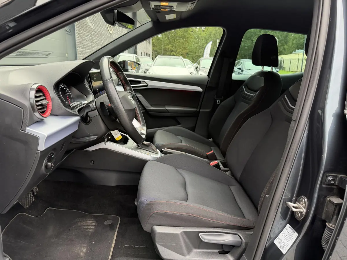 1.0 TSI FR Business Intense | 1E EIGENAAR | 3/6/12MND GARANTIE  | AUTOMAAT | CRUISE | LED | CARPLAY | CAMERA | DAB | NAVI |