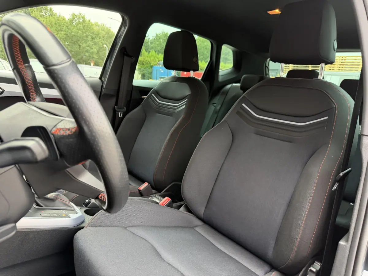 1.0 TSI FR Business Intense | 1E EIGENAAR | 3/6/12MND GARANTIE  | AUTOMAAT | CRUISE | LED | CARPLAY | CAMERA | DAB | NAVI |