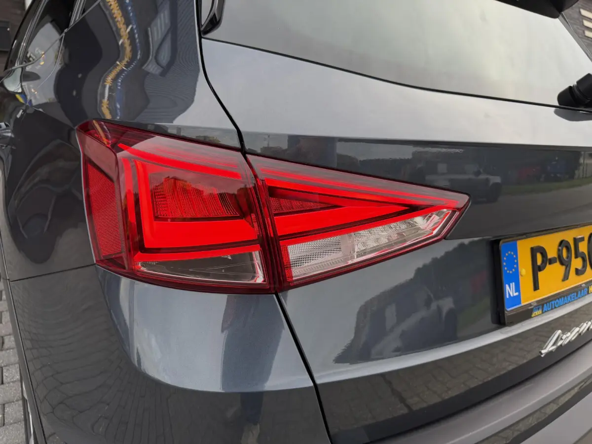 1.0 TSI FR Business Intense | 1E EIGENAAR | 3/6/12MND GARANTIE  | AUTOMAAT | CRUISE | LED | CARPLAY | CAMERA | DAB | NAVI |