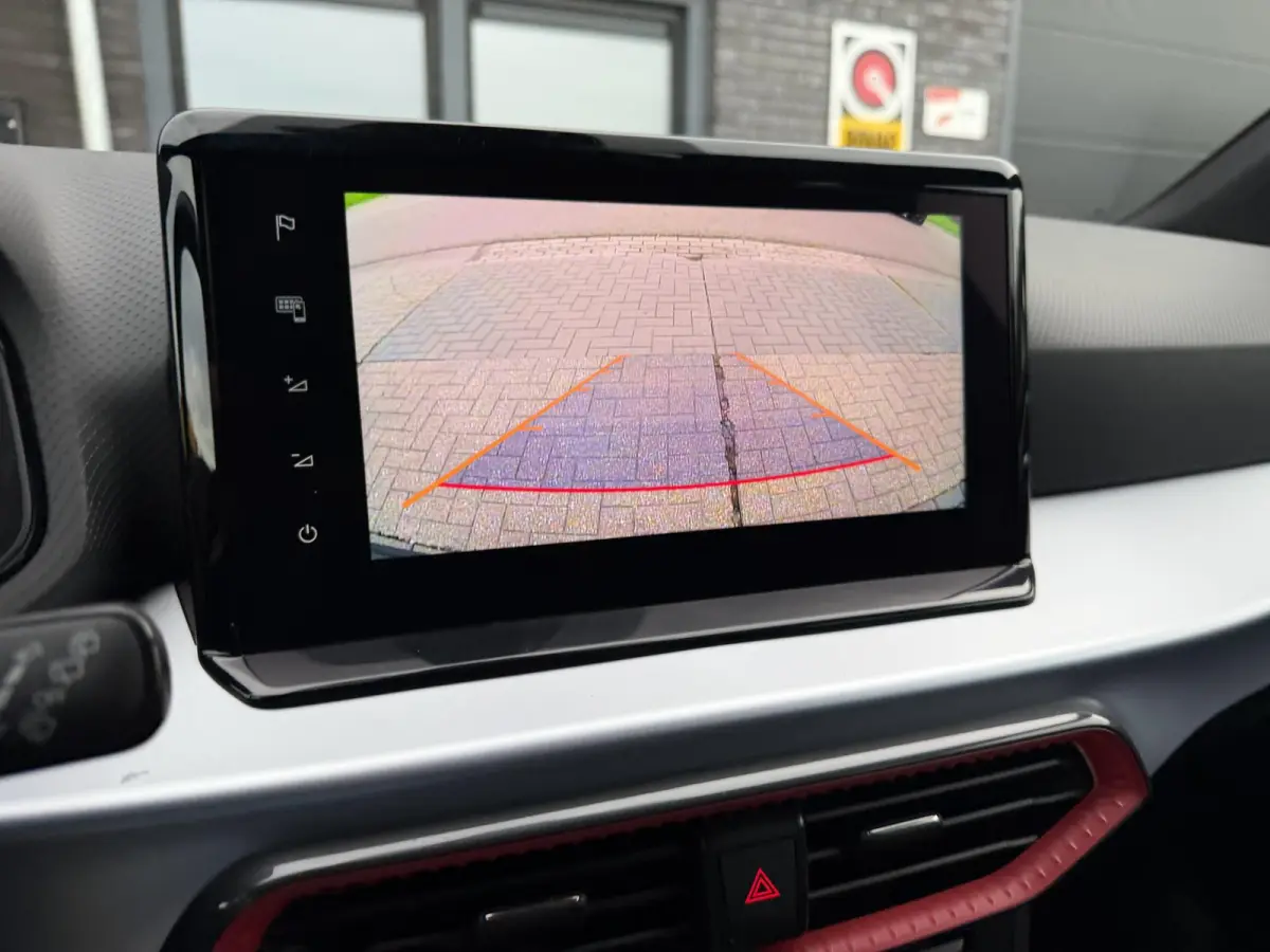 1.0 TSI FR Business Intense | 1E EIGENAAR | 3/6/12MND GARANTIE  | AUTOMAAT | CRUISE | LED | CARPLAY | CAMERA | DAB | NAVI |