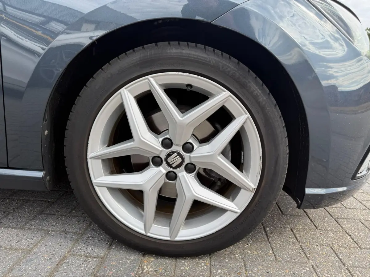 1.0 TSI FR Business Intense | 2E EIGENAAR | 3/6 OF 12MND GARANTIE | ACC | PDC | LMV | CARPLAY | CAMERA |