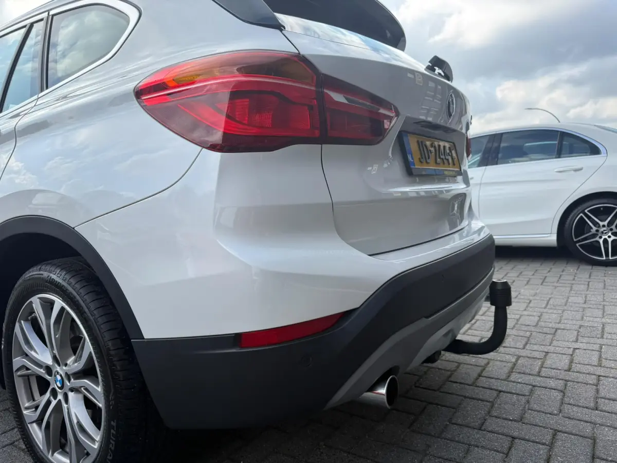 xDrive20i xLine | 3E EIGENAAR | 3/6/12MND GARANTIE| PANO DAK | HEAD UP | LEDER | NAVI |
