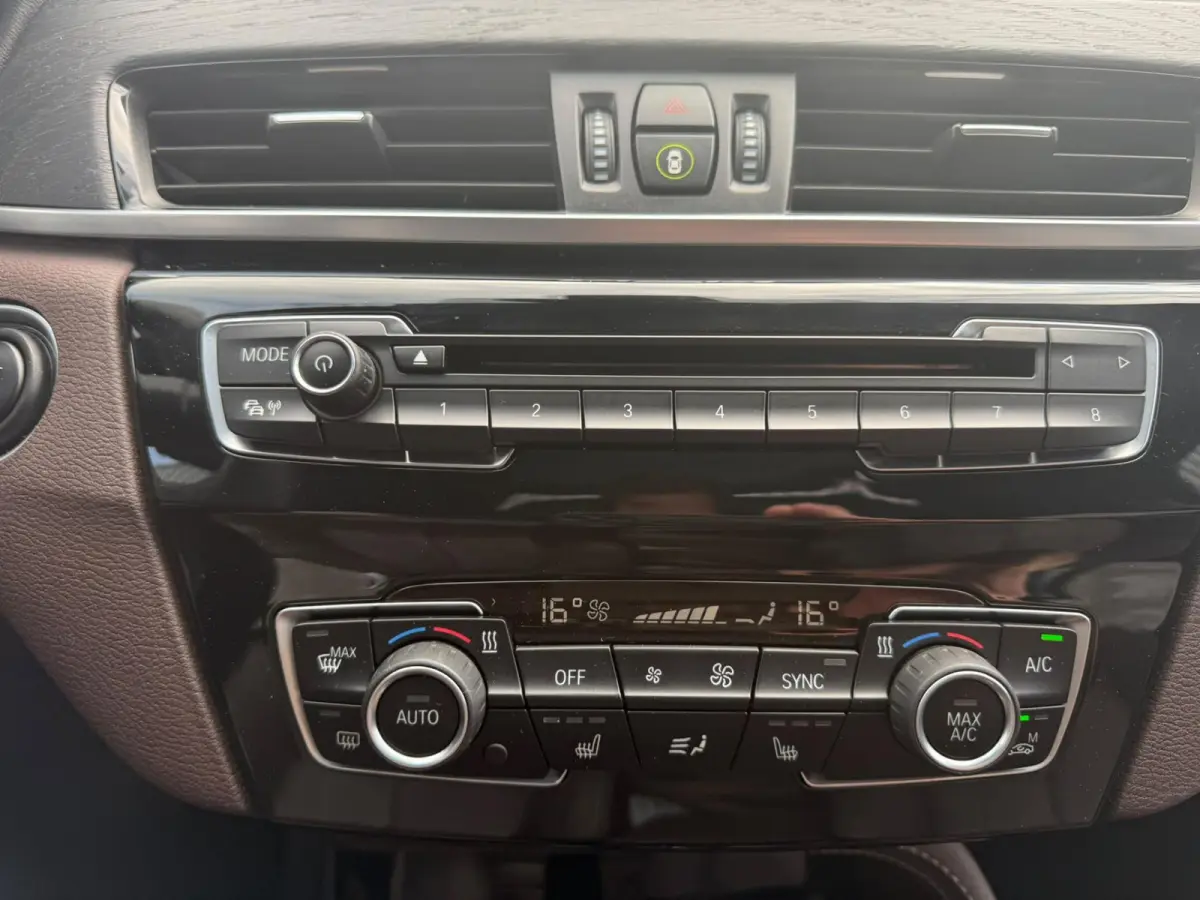 xDrive20i xLine | 3E EIGENAAR | 3/6/12MND GARANTIE| PANO DAK | HEAD UP | LEDER | NAVI |