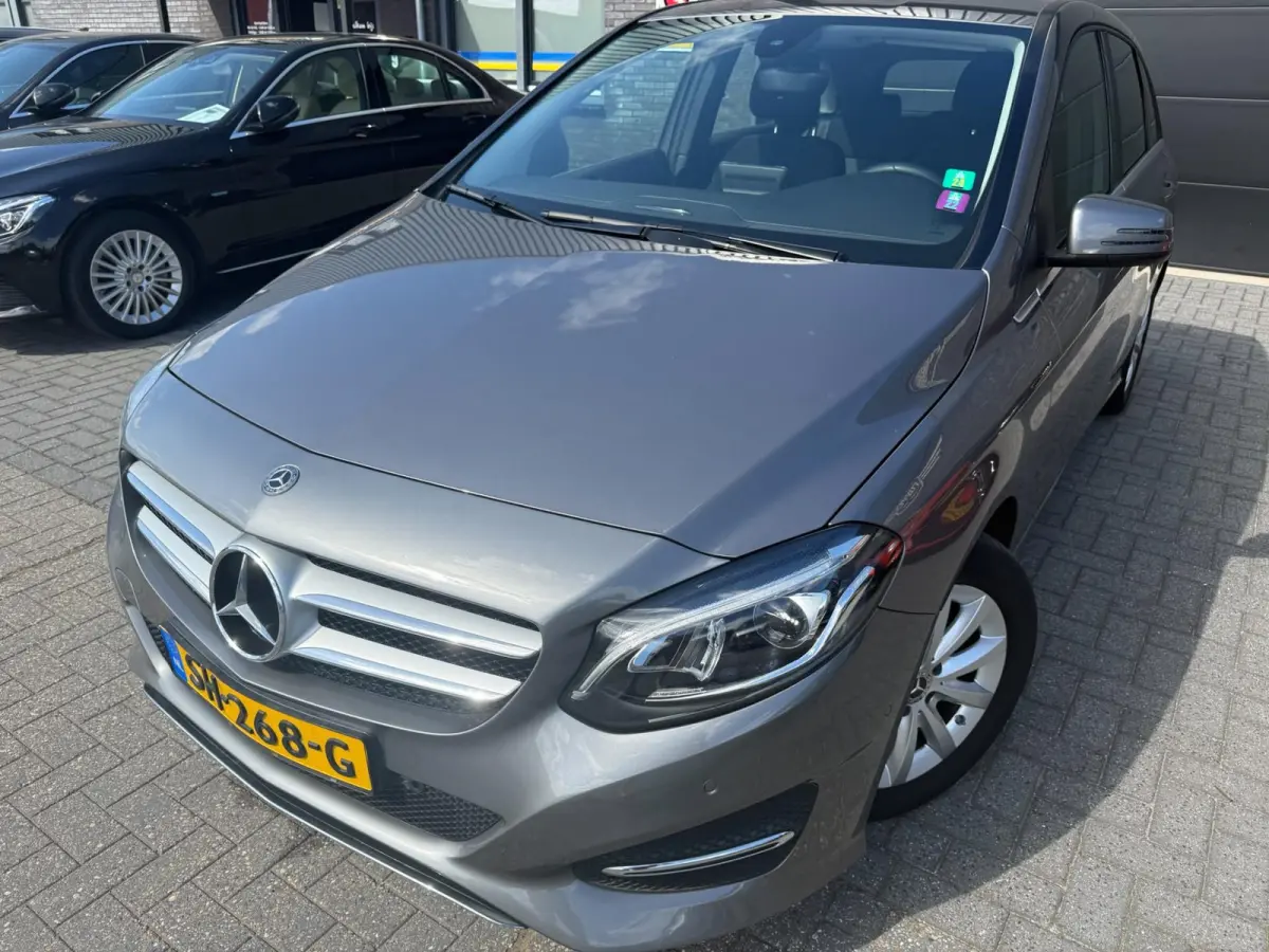 180 Ambition | 1E EIGENAAR | 3/6/12MND GARANTIE | NAVI | LED | AICRO | CRUISE | TREKHAAK |