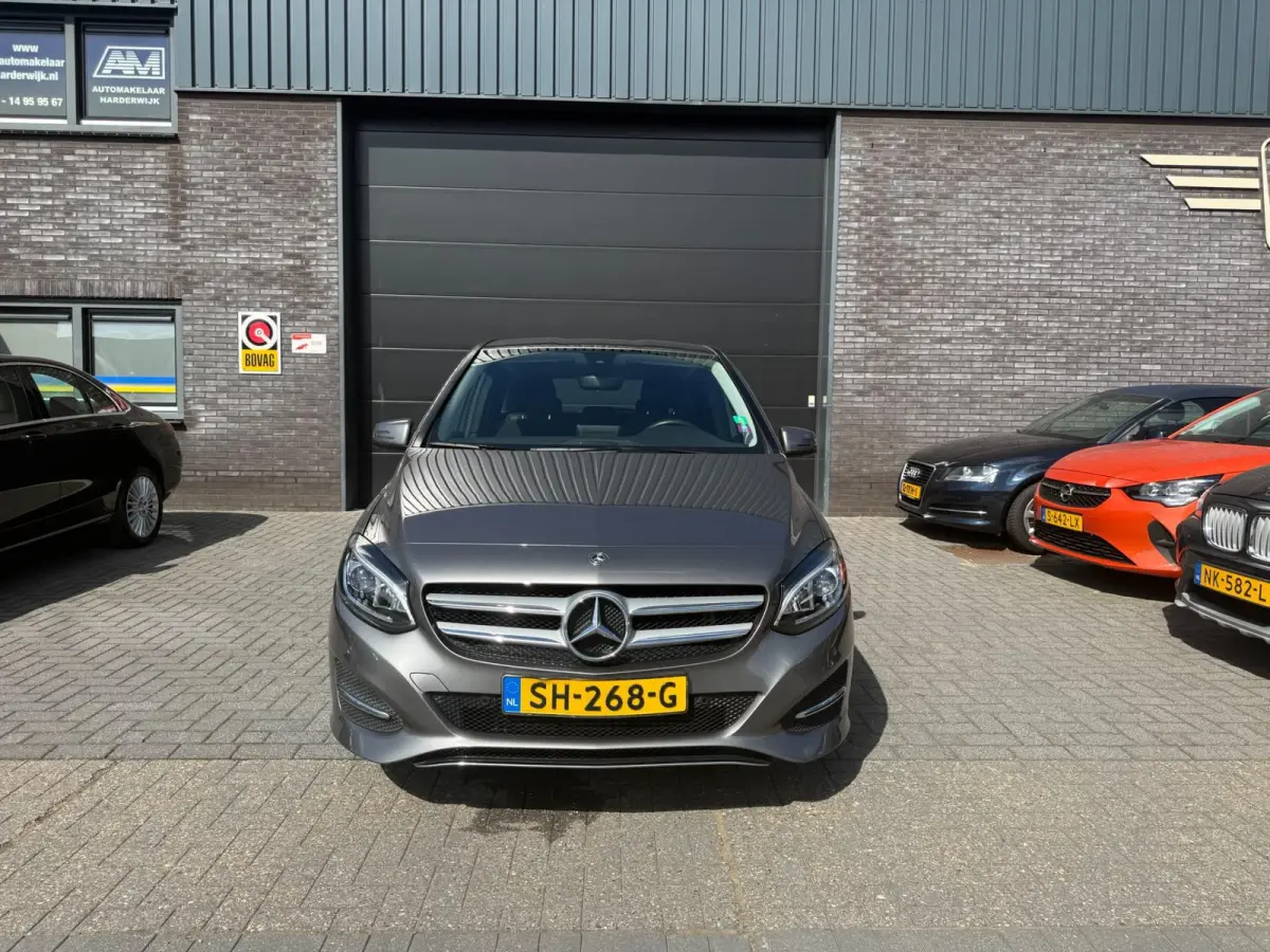 180 Ambition | 1E EIGENAAR | 3/6/12MND GARANTIE | NAVI | LED | AICRO | CRUISE | TREKHAAK |