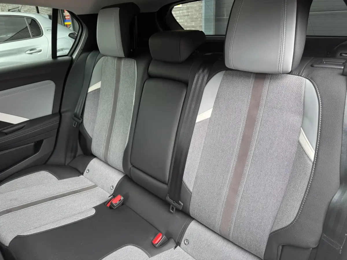 1.2 Level 3 130PK | 1E EIGENAAR | 3/6/12MND GARANTIE| LED | ACC | AGR| CAMERA | DAB | CARPLAY | NAVI |