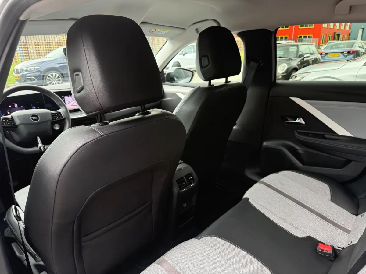 1.2 Level 3 130PK | 1E EIGENAAR | 3/6/12MND GARANTIE| LED | ACC | AGR| CAMERA | DAB | CARPLAY | NAVI |