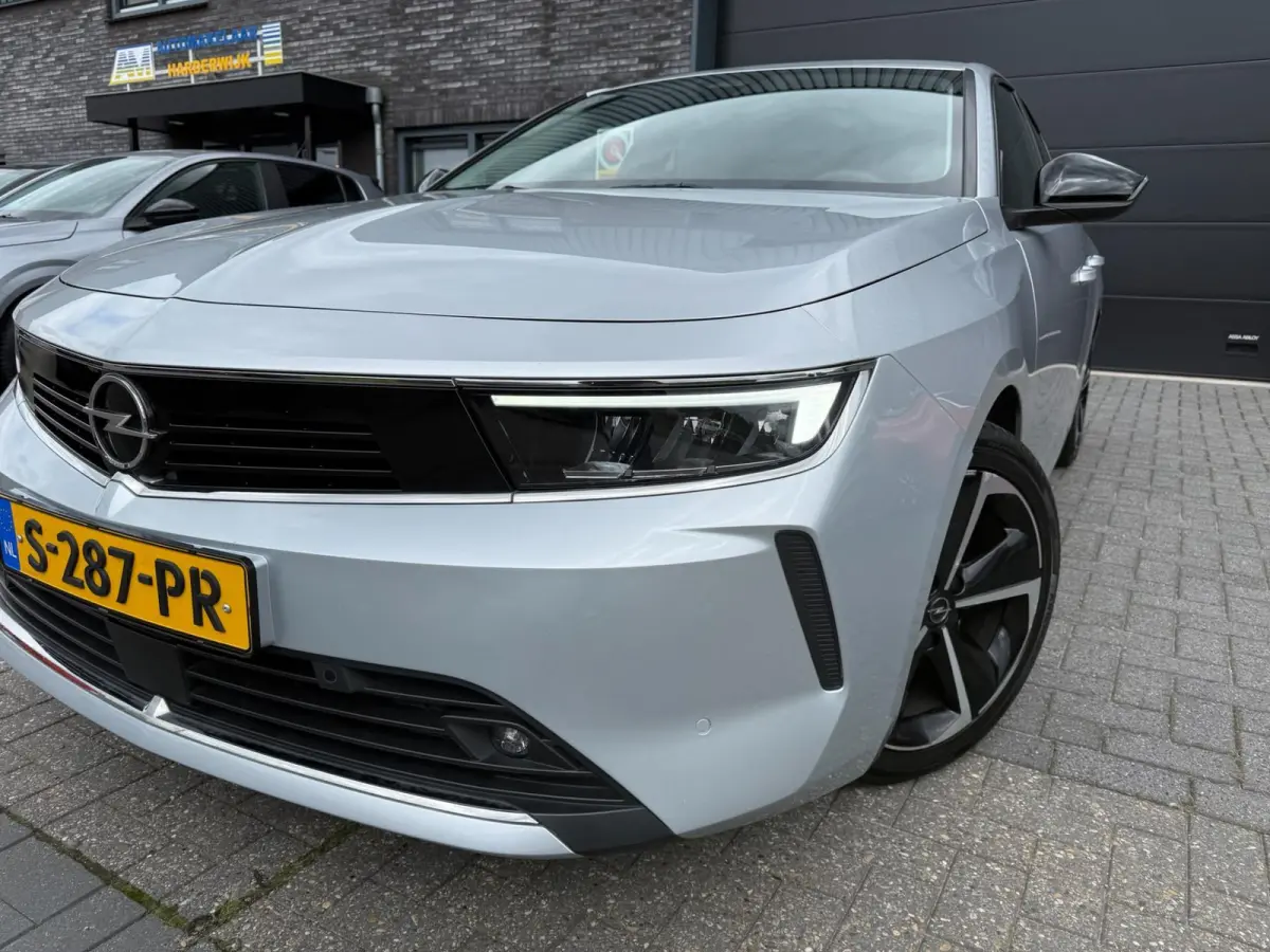 1.2 Level 3 130PK | 1E EIGENAAR | 3/6/12MND GARANTIE| LED | ACC | AGR| CAMERA | DAB | CARPLAY | NAVI |