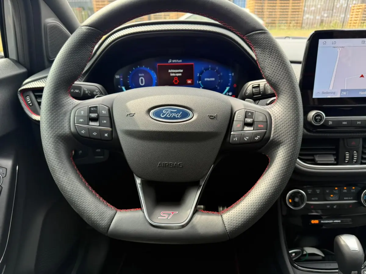 1.0 EcoBoost ST-X | AUTOMAAT | PANO DAK | 3/6/12 MND GARANTIE | NAVI | ACC | PDC | LANE ASSIST |