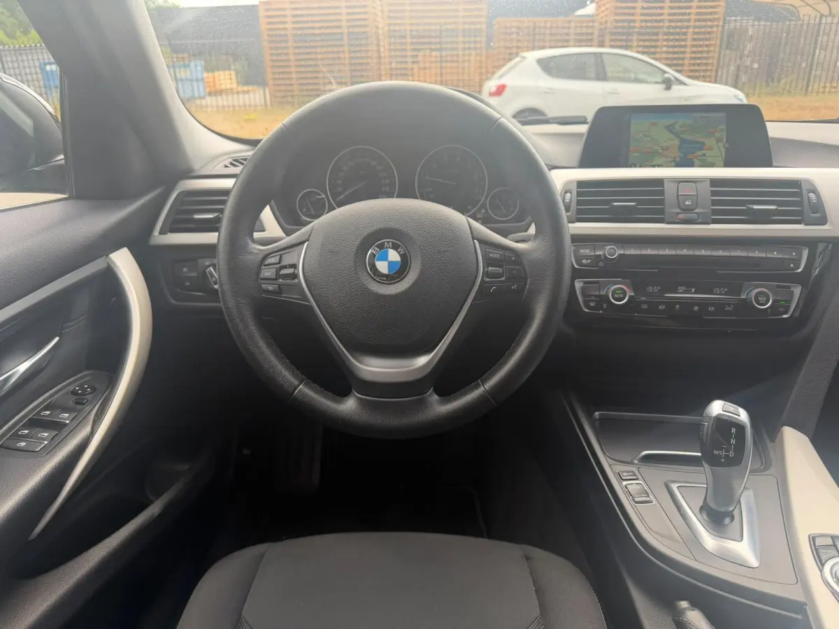 318i Centennial Executive | 3/6 OF 12 MND GARANTIE | NAVI | CLIMA | CRUISE | GOED ONDERHOUDEN |
